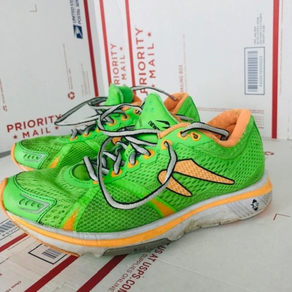 newton gravity womens